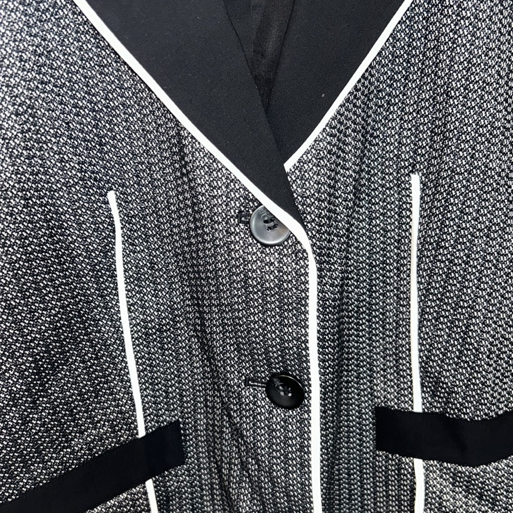 Classiques Entier Black & White Button Up Blazer … - image 5